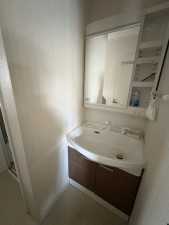 出雲市矢野町、中古一戸建ての洗面画像です