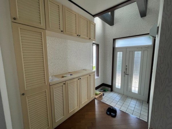 松江市法吉町、中古一戸建ての玄関画像です