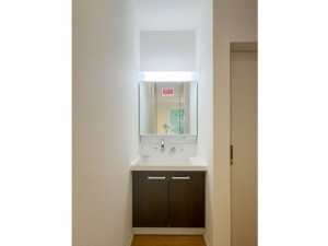 松江市雑賀町、新築一戸建ての洗面画像です