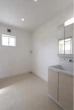 松江市大庭町、中古一戸建ての洗面画像です