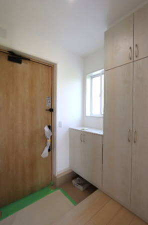 松江市大庭町、中古一戸建ての玄関画像です