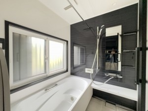 松江市東津田町、中古一戸建ての風呂画像です