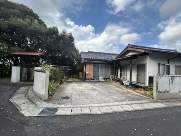 松江市東津田町、中古一戸建ての外観画像です