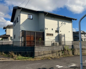 松江市古曽志町、中古一戸建ての外観画像です