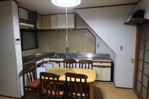 松江市西津田、中古一戸建ての居間画像です