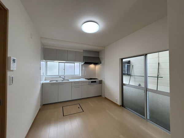 松江市西川津町、中古一戸建てのキッチン画像です