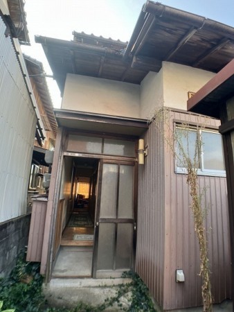 松江市中原町、中古一戸建ての外観画像です