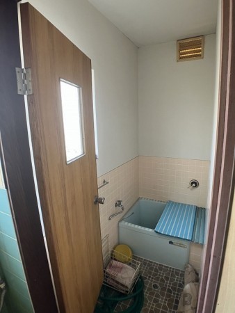 松江市中原町、中古一戸建ての風呂画像です