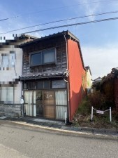 松江市堂形町、中古一戸建ての外観画像です