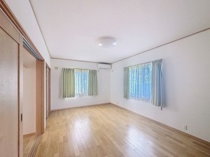 松江市鹿島町、中古一戸建ての画像です