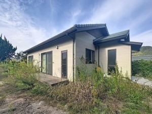 松江市鹿島町、中古一戸建ての外観画像です