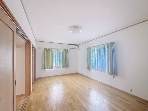 松江市鹿島町、中古一戸建ての画像です