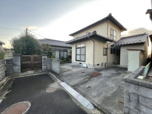 松江市玉湯町、中古一戸建ての外観画像です