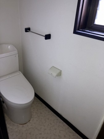 松江市古志原、中古一戸建てのトイレ画像です