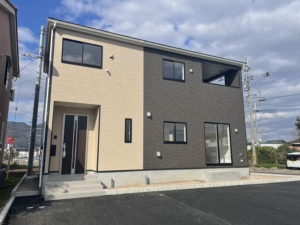 出雲市小山町、新築一戸建ての外観画像です