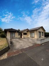 出雲市、中古一戸建ての外観画像です