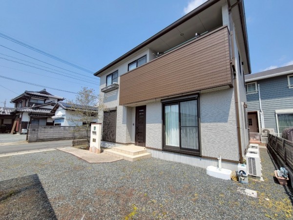 玉名市築地、中古一戸建ての画像です