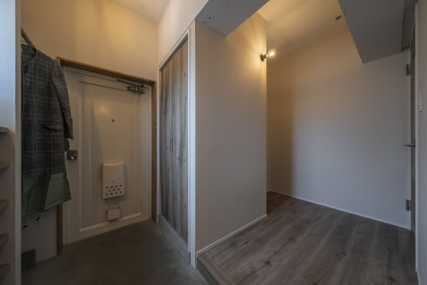 熊本市中央区新屋敷、マンションの玄関画像です