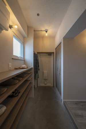 熊本市中央区新屋敷、マンションの玄関画像です