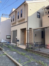 岸和田市磯上町、中古一戸建ての画像です