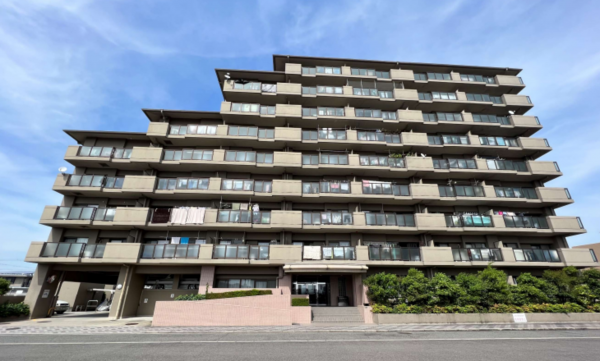 岸和田市加守町、マンションの画像です
