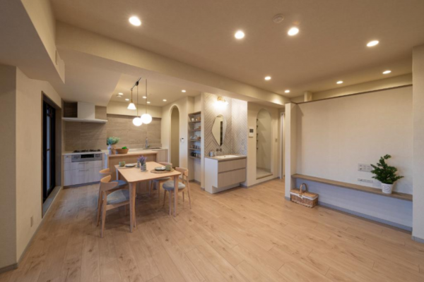 和泉市室堂町、マンションの画像です