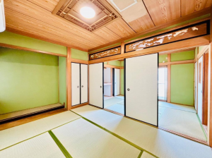 岸和田市額原町、中古一戸建ての画像です