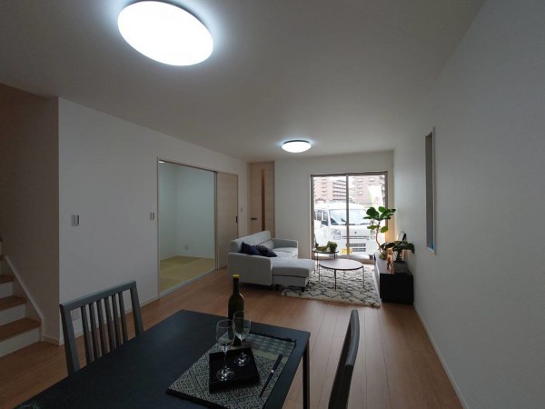 泉大津市、新築一戸建ての画像です