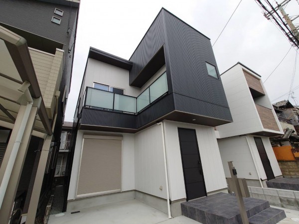 泉大津市、新築一戸建ての画像です