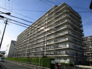 岸和田市下野町、マンションの画像です