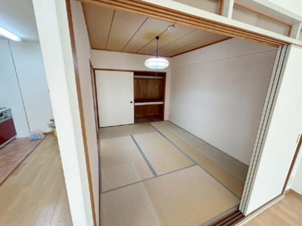 岸和田市下野町、マンションの画像です