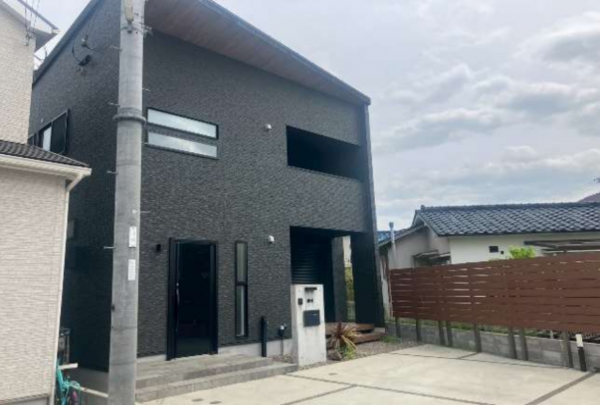 和泉市唐国町、中古一戸建ての画像です