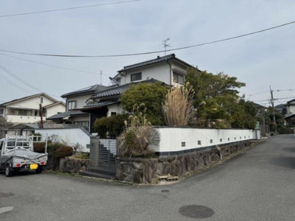 和泉市山荘町、中古一戸建ての画像です