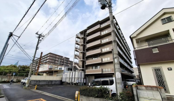岸和田市藤井町、マンションの画像です