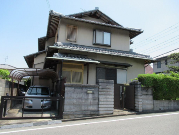 岸和田市東ケ丘町、中古一戸建ての画像です