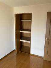 岸和田市下野町、マンションの画像です