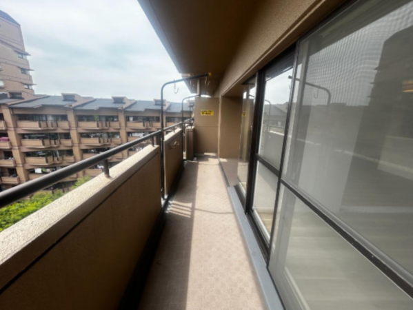 和泉市和気町、マンションの画像です