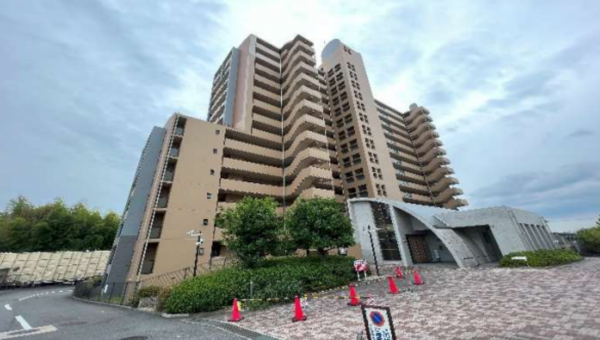 和泉市室堂町、マンションの画像です