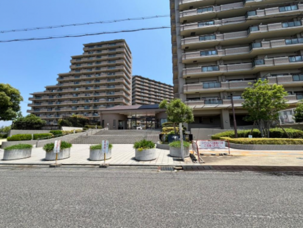 和泉市小田町、マンションの画像です