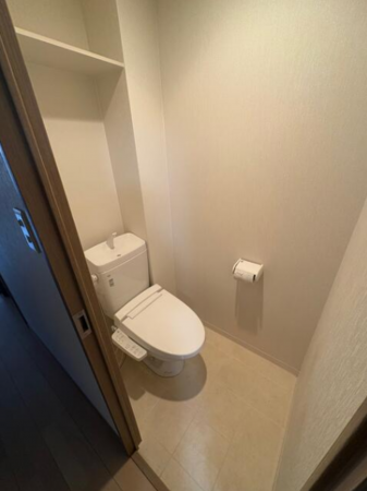 和泉市府中町、マンションの画像です