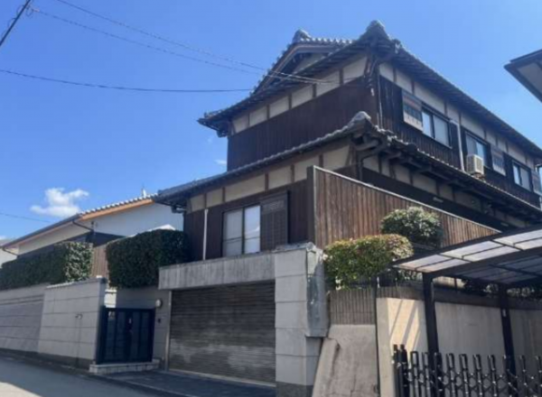 和泉市弥生町、中古一戸建ての画像です