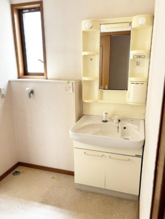 和泉市三林町、中古一戸建ての画像です