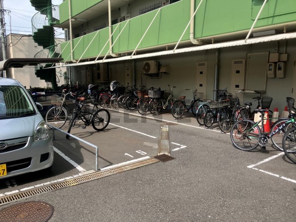 大阪市浪速区塩草、マンションの画像です