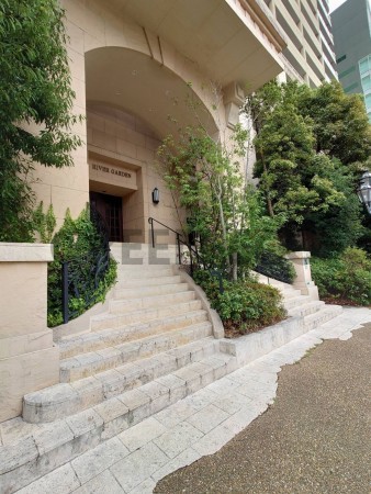 大阪市浪速区湊町、マンションの画像です