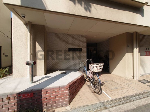 大阪市西区本田、マンションの画像です