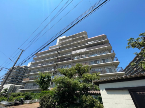 岸和田市下野町、マンションの画像です