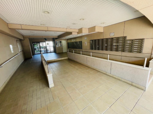 岸和田市下野町、マンションの画像です