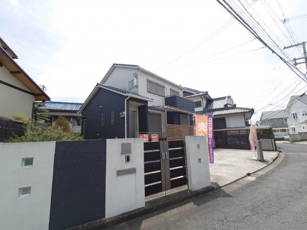 岸和田市東ケ丘町、中古一戸建ての画像です