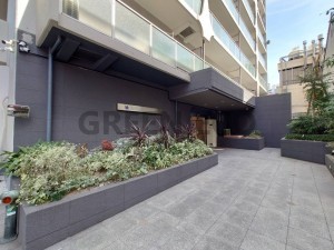 大阪市浪速区桜川、マンションの画像です