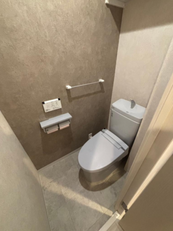 和泉市府中町、マンションの画像です